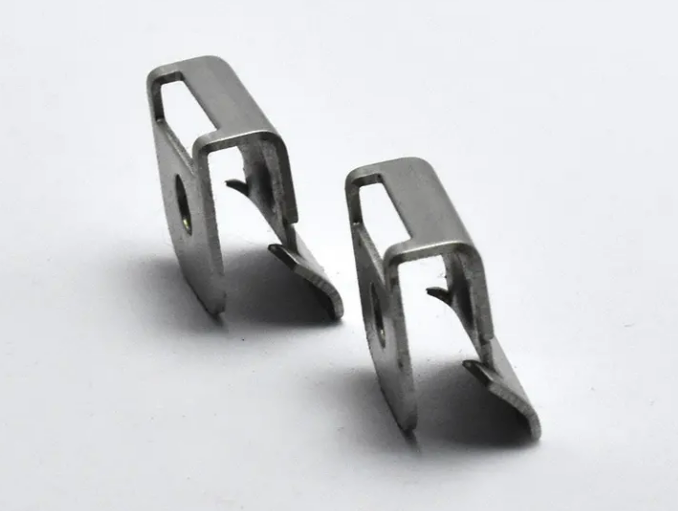 五金沖壓件表面質(zhì)量為什么會不良?